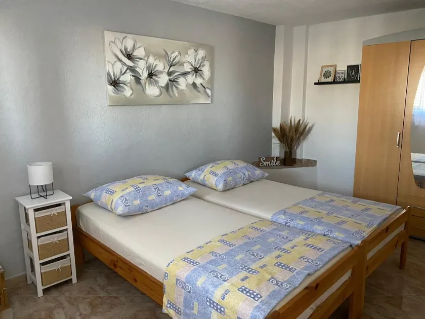 Apartamento de una habitación con terraza y vista al mar Sutivan, Brac (A-2846-a) - Image 1