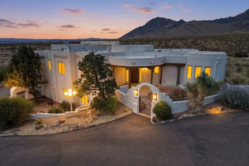Elena's Sandia Sanctuary - An Irvie Home - Image 1