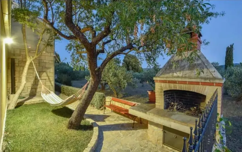 Villa Niksi - with pool - Image 1