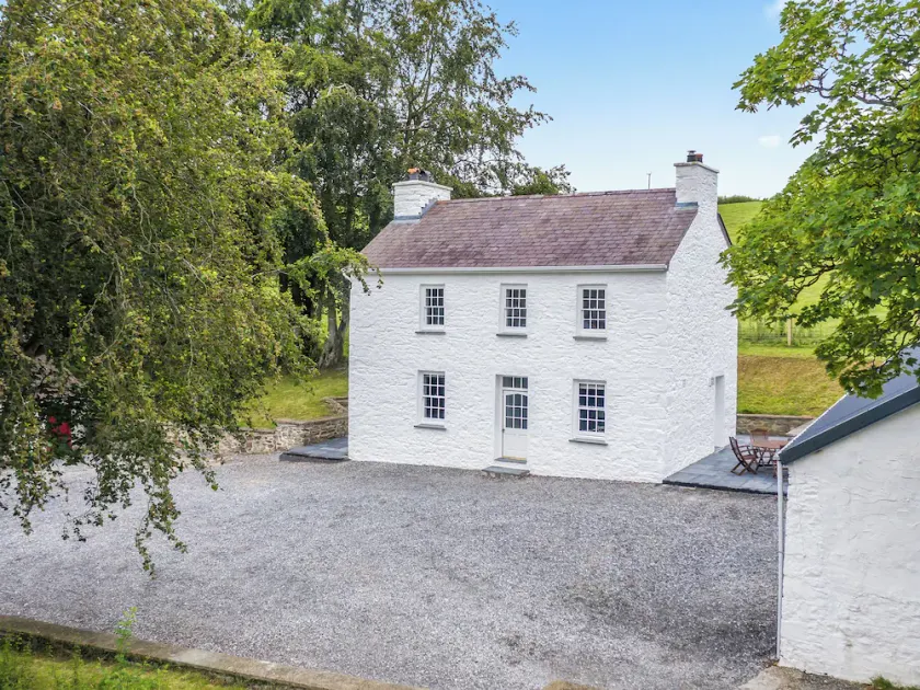 3 chambres à coucher à Aberaeron - Image 1