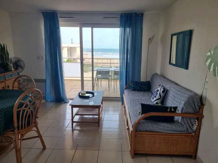 Sea View Apartment for 4 in Valras-Plage - Image 1