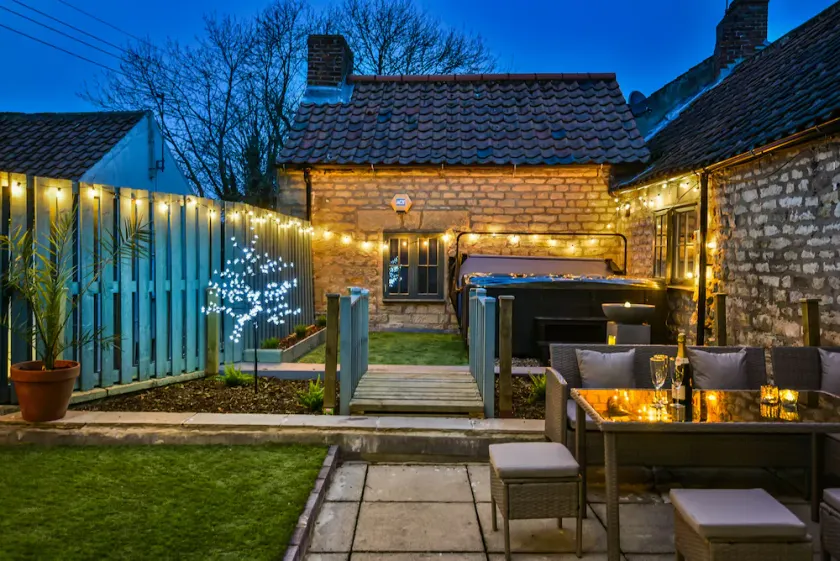 Private Garden Rooftop Terrace With hot tub - Image 1