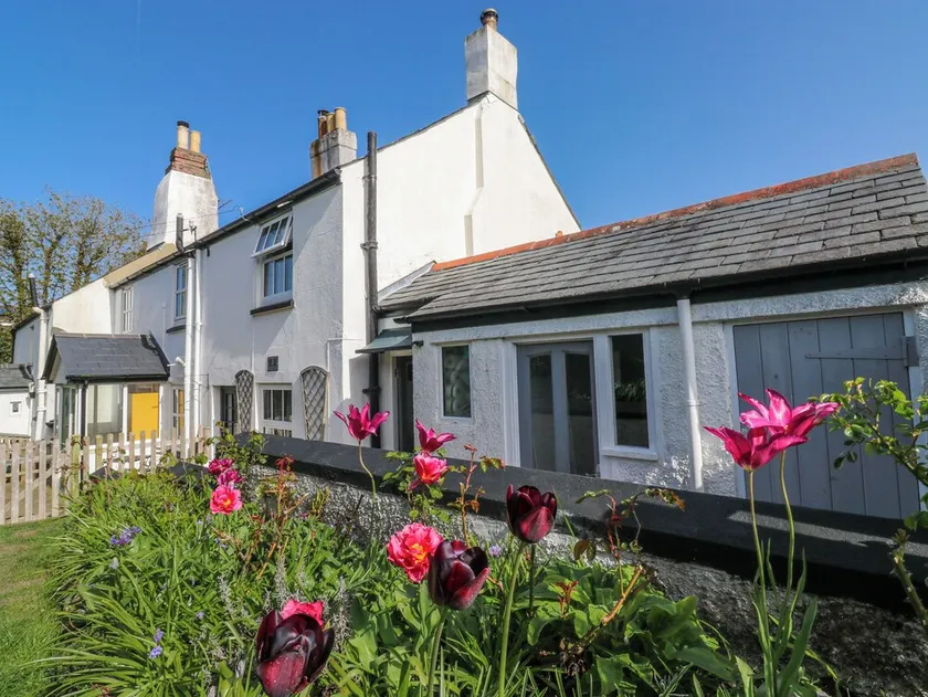 3 ROCK COTTAGES, pet friendly in Kingston, Kingsbridge - Image 1