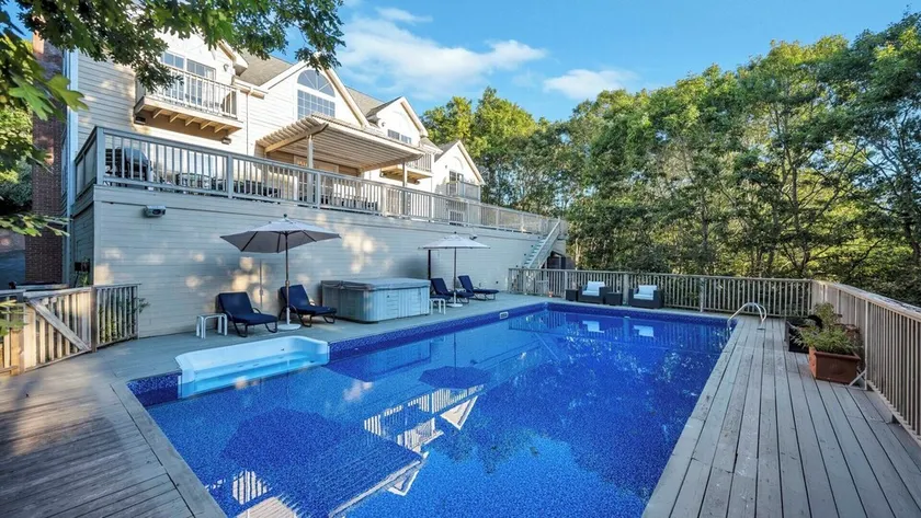 NY LISTE: PRIVAT, TREE TOP UDVISNINGER, DOBBELHØJDE FOYER, TÆK TIL BRIDGEHAMPTON, SOUTHAMPTON OG SAG HARBOR - Image 1