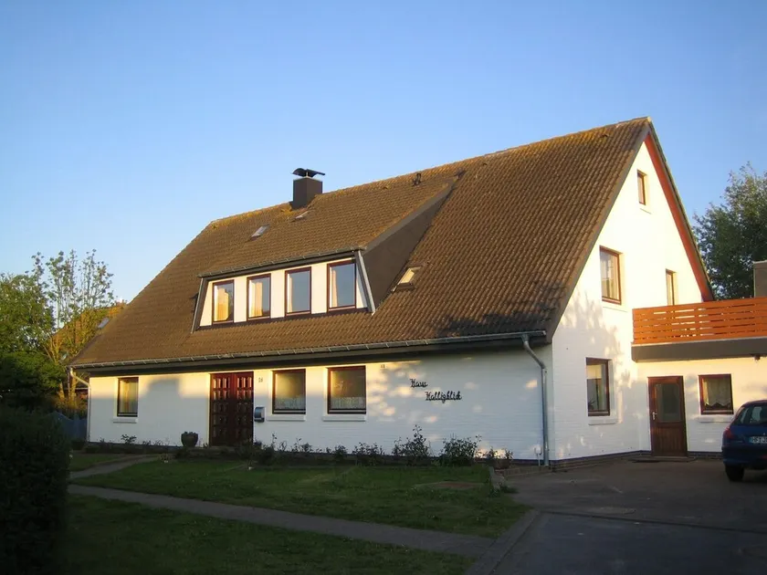 Haus-Halligblick-Ferienwohnung-Hamburger-Hallig - Image 1