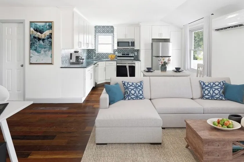 Brand new 6 bedroom house close to JFK and LGA  airport. - Image 1