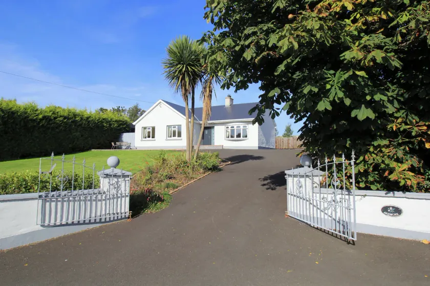 Ardmore Cottage - Failte Ireland Quality Assured - Image 1