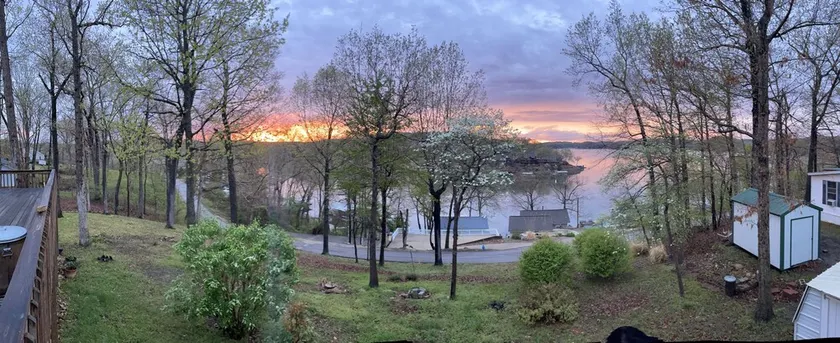 Spectacular view of the cove + main channel! Much to do nearby. - Image 1