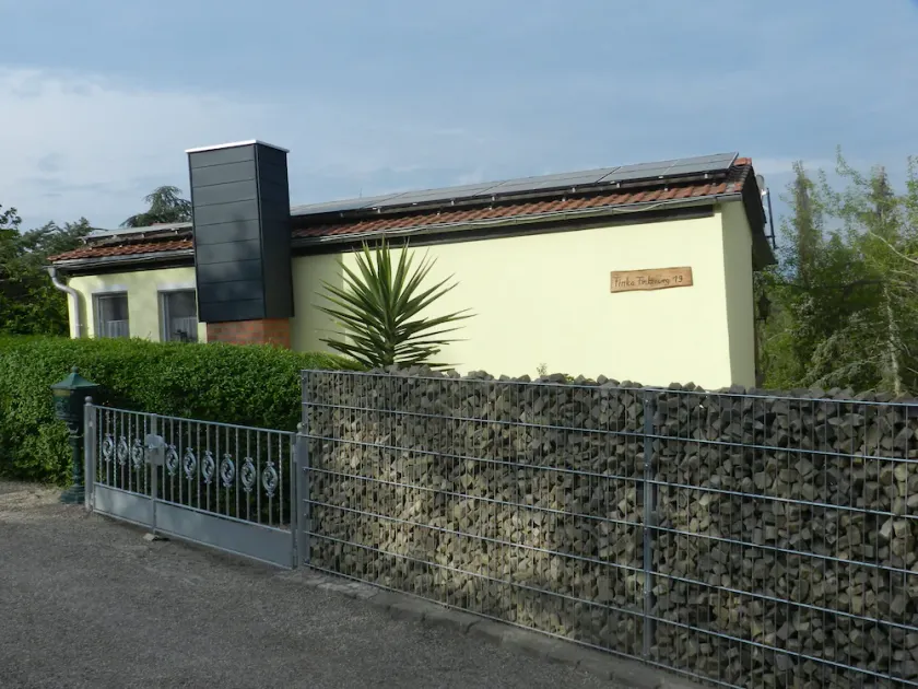 Large family friendly apartment with terrace, - Image 1