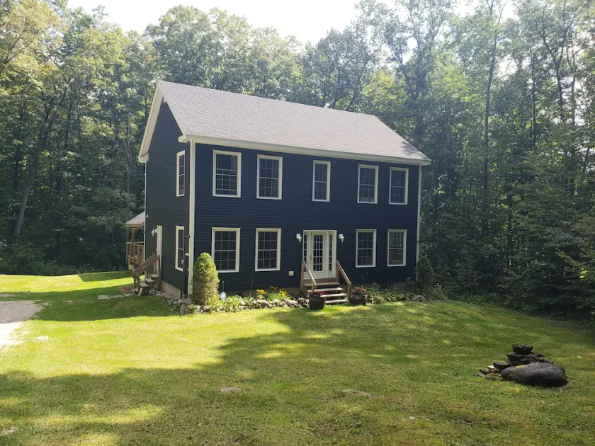 Welcome to Laurel Hill in Beautiful Manchester VT 5 Bedrooms Sleeps 10 EVCharger - Image 1
