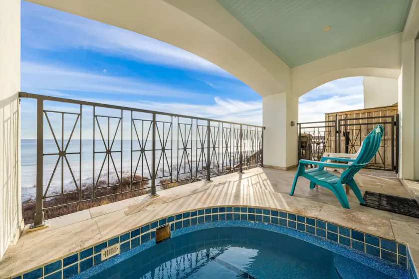 FRANGISTA BLISS-, HUNDER OK, POOL, BEACH SERVICE, BEACH FRONT LUXURY !! - Image 1