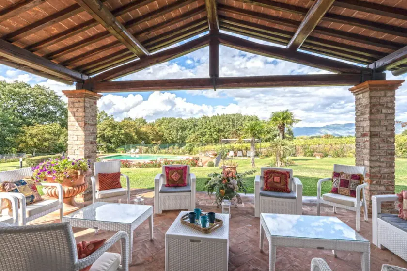 Villa i Castroncello med 6 soveværelser som kan rummer 12 - Image 1