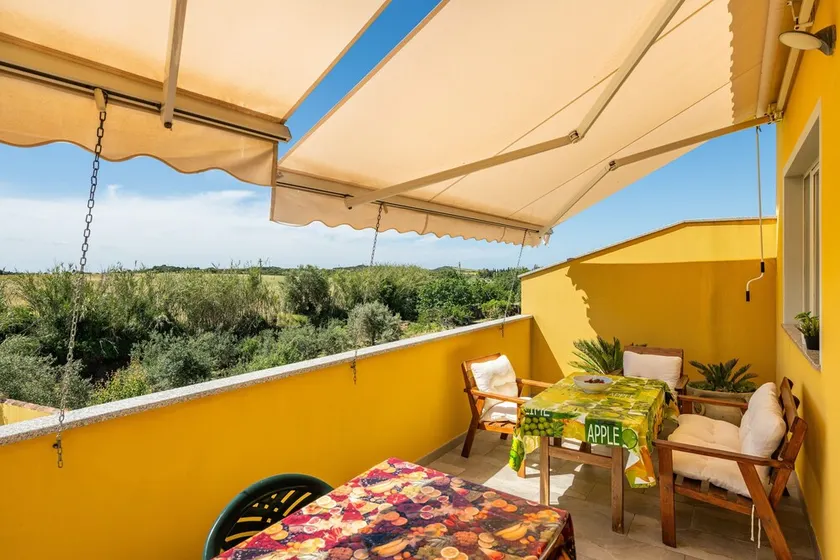 Casa vacanze 'Domus Luna' con vista lago, terrazza e aria condizionata - Image 1