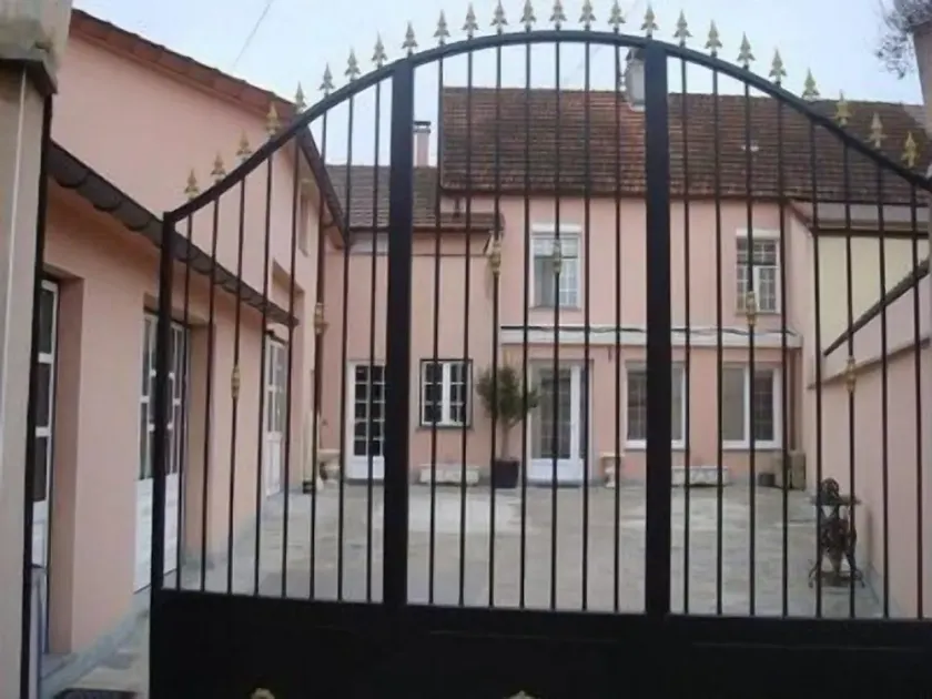 Quinta bonita e luxuosa em Champagne. Apenas 1 hora de Paris, perto de Epernay. - Image 1