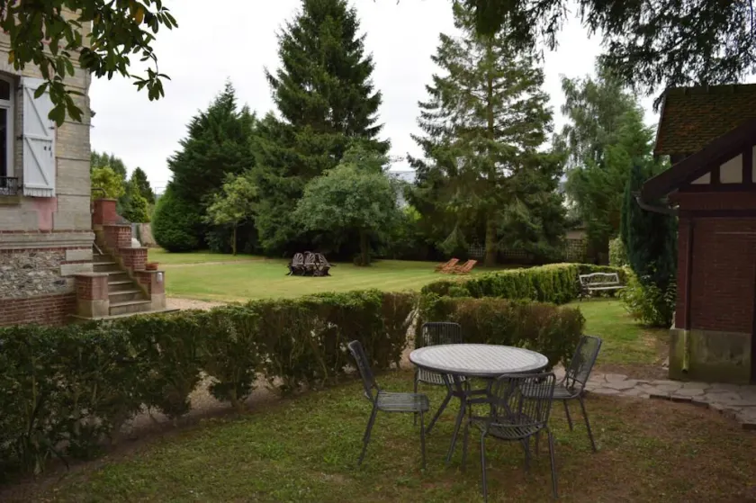 Character house near Honfleur - Image 1