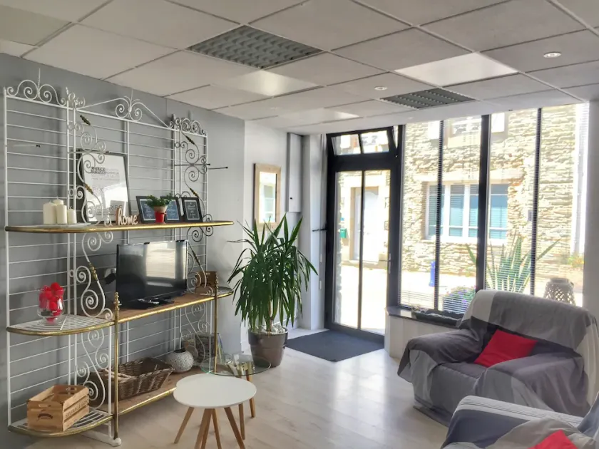Holiday home at the port of Locquirec 100 m from the beach - Image 1