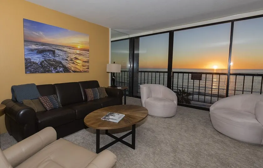 Oceanfront Luxury Condo, Sounds of the Surf, Beautiful Sunsets - Image 1