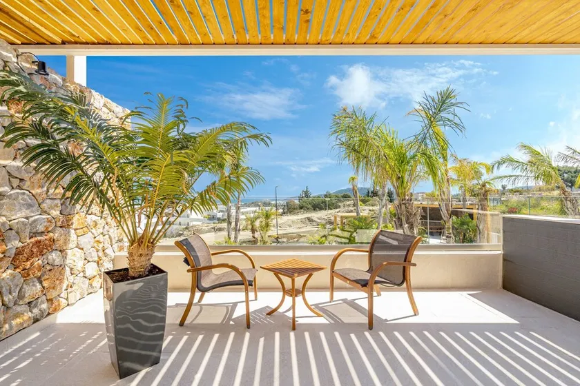 Premium Villa with Pool - Image 1