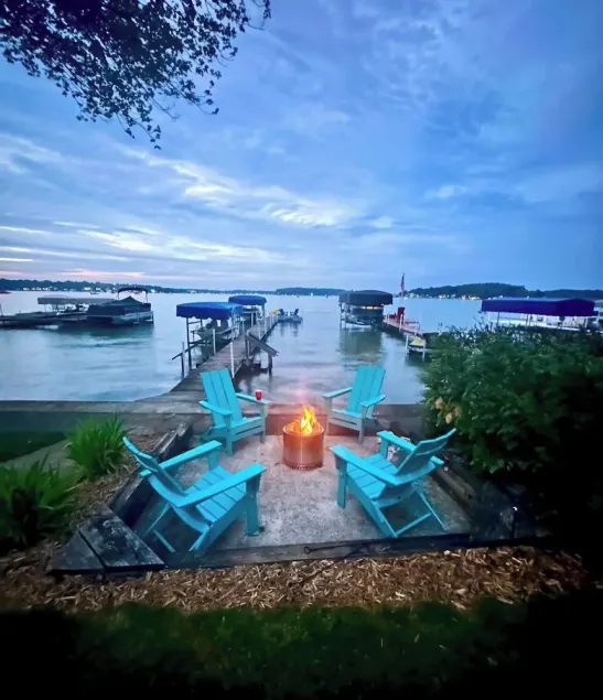 See the Diamonds Sparkle on the Lake. Enjoy your family memories for a lifetime. - Image 1