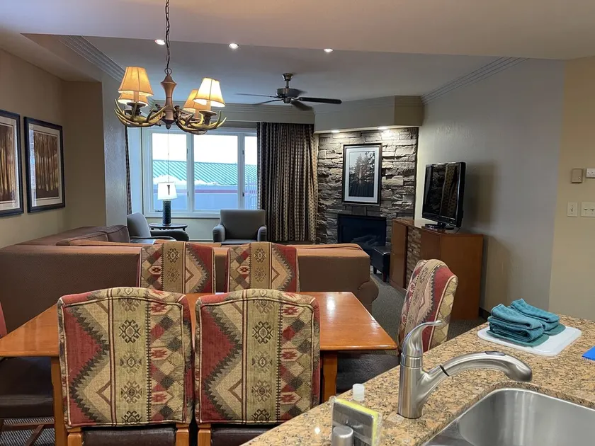 Experience Tahoe's Ski Scene at Holiday Inn Club Vacations Tahoe Ridge Resort - Image 1