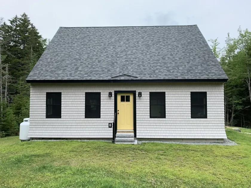 Newly built and fresh vacation home tucked in the woods of Mount Desert. - Image 1