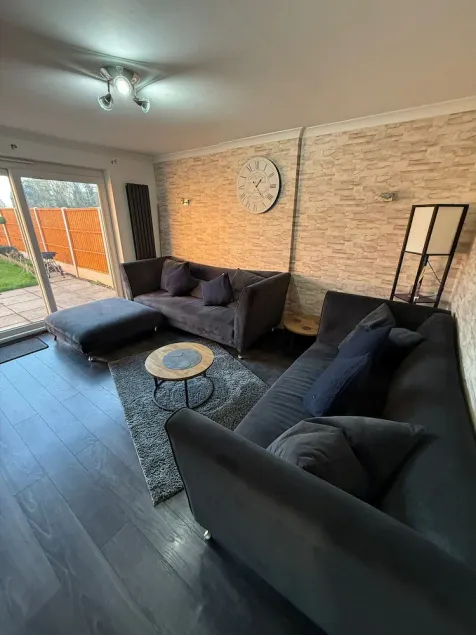 Luxe Leamington Spa Retreat - Image 1