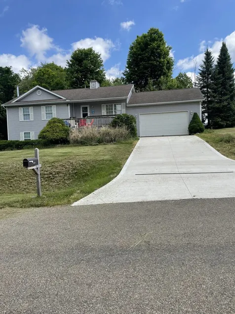 Great Home for Golfers - 5 minutes to Apple Valley Golf Course. - Image 1