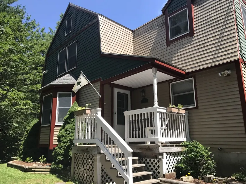 Tall pines & lake view. Perfect location ctr of MDI! Close trails.  Local owners - Image 1