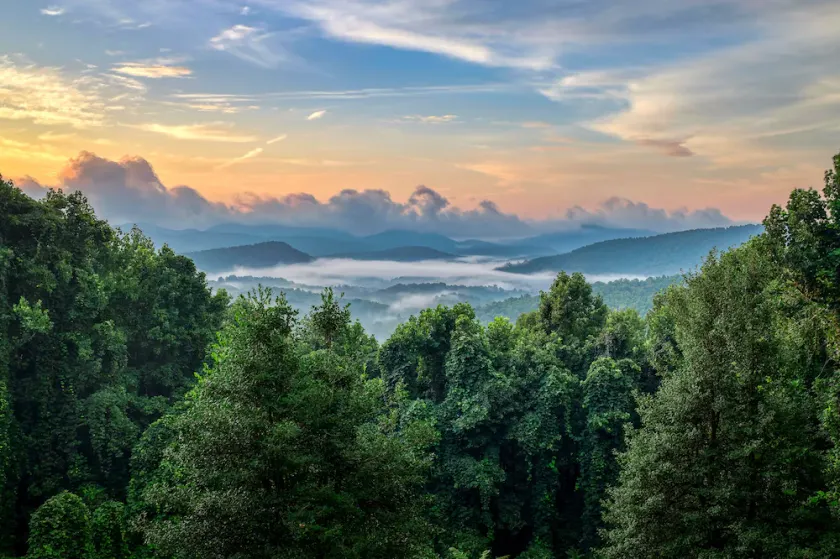 Mountaintop Start mit fantastischer Aussicht - Image 1
