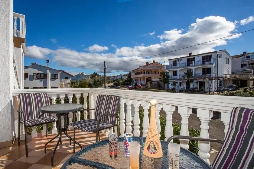 Apartment in Njivice with sea view, balcony, air conditioning, WiFi 4687-1 - Image 1
