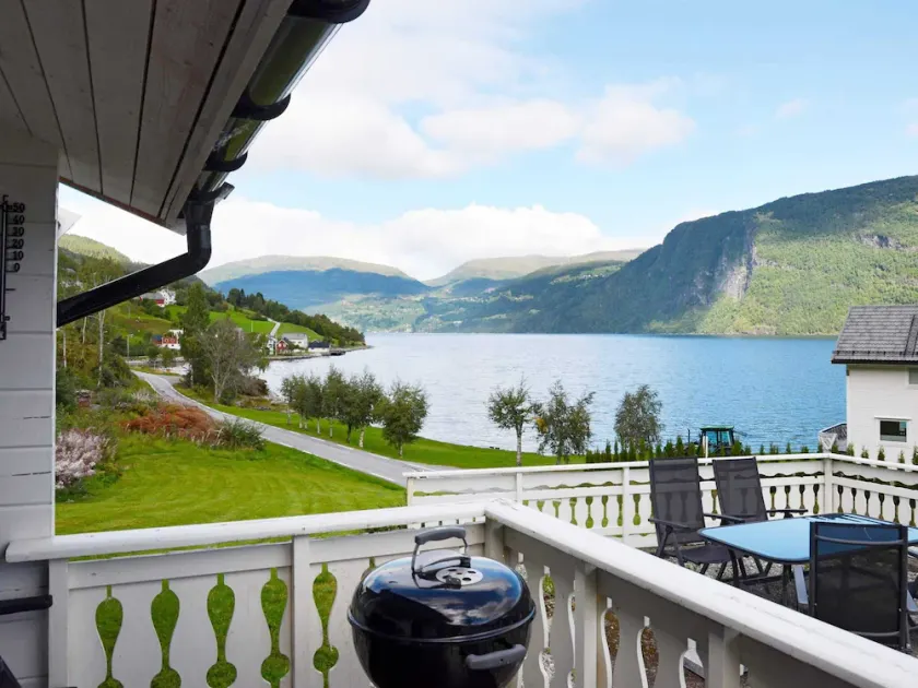 4 Person Holiday Home in Utvik - Image 1