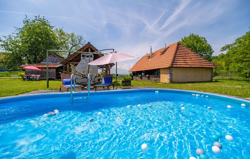 Nice Home In Gornji Velemeric With Sauna - Image 1
