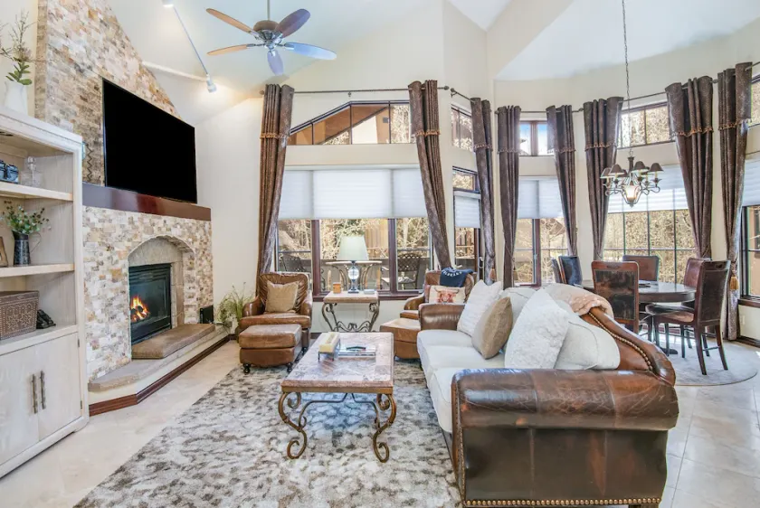 NEW Ski In/Out! Spacious, Hot Tub, Spruce Tree Lodge,  Arrowhead/Beaver Creek - Image 1