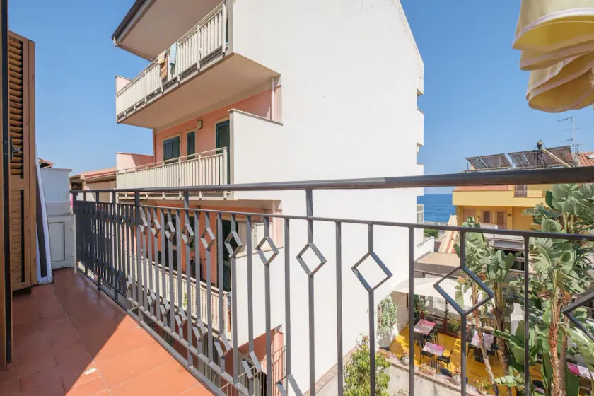 Pet-Friendly 'Holiday Home Santa Teresa Di Riva' with Sea View - Image 1