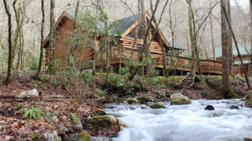 Creek Front Mountain Cabin med jacuzzi. - Image 1