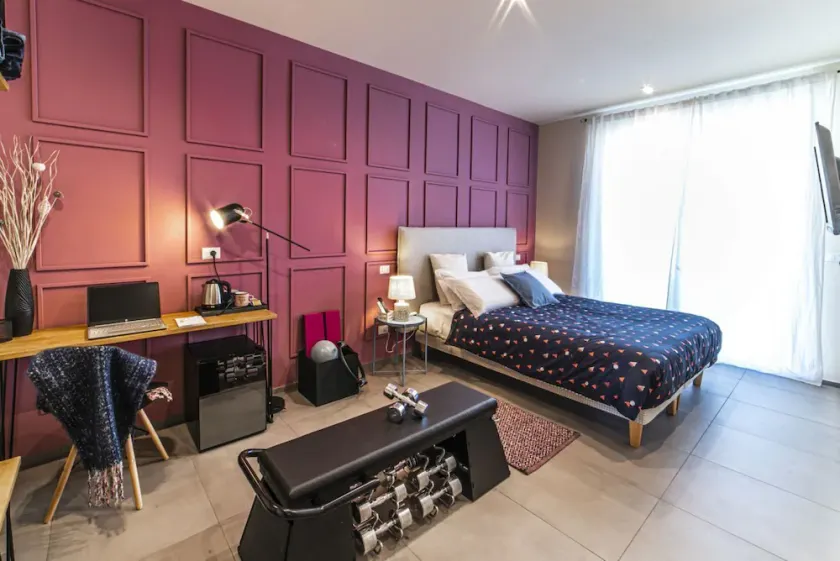 Double/twin room with private bathroom near Pescara airport - Image 1