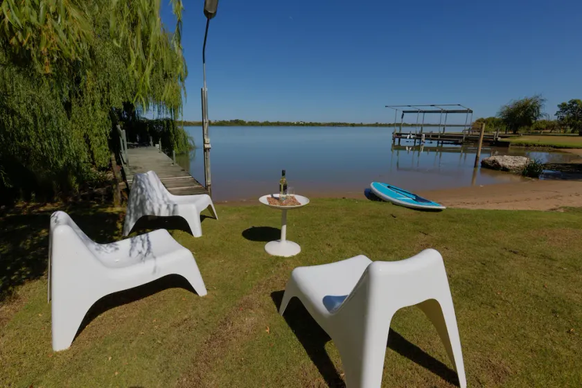 The Boat Shed - Tailem Bend - Image 1