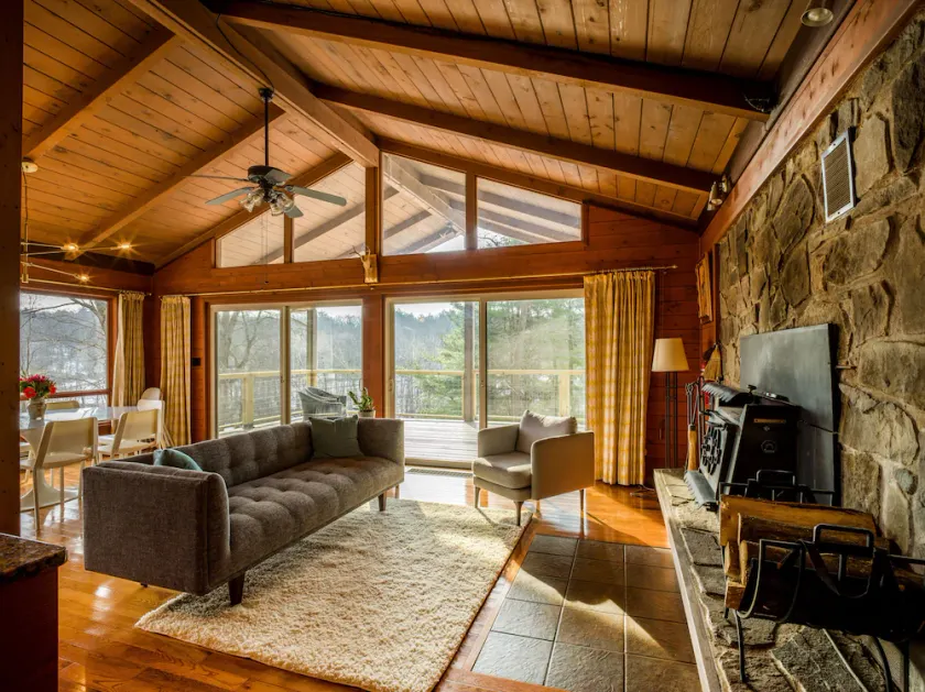 NEW Mid Century Expansive Hillside 4-bed nature retreat on 100+ acres - Image 1