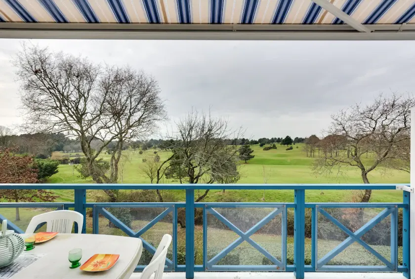Appartement T3 63m2 : Entre Golf et Mer - Image 1