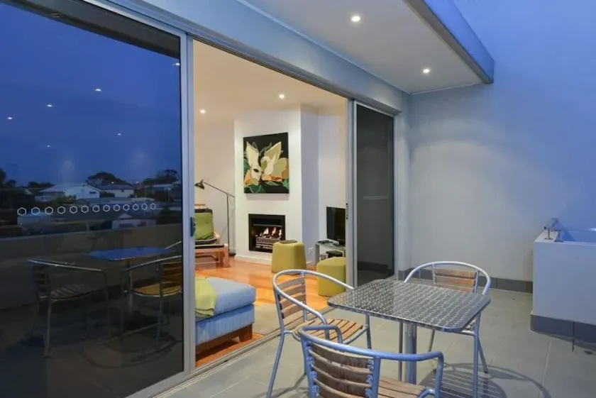 13 Alexander Street McCracken - Image 1