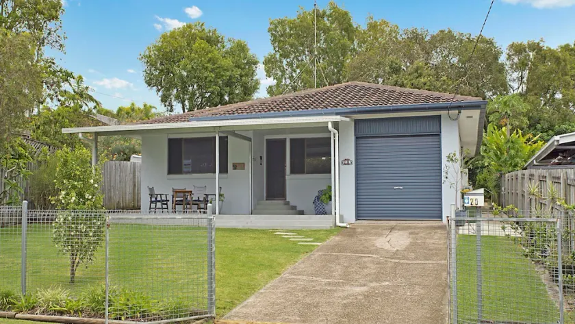 20 Roslin St Moffat Beach QLD - Image 1
