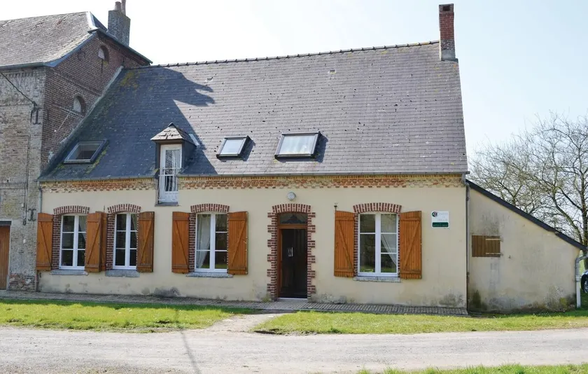 3 Bedroom Stunning Home In Chigny - Image 1