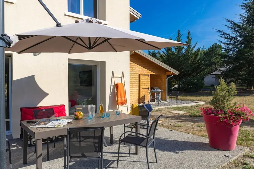 Emma's Villa i Crots - Image 1