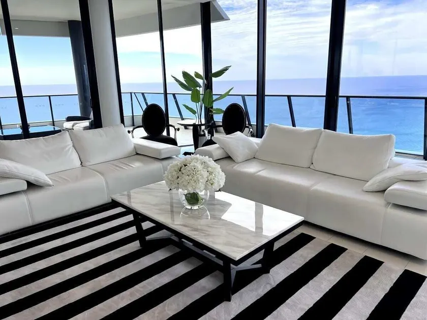Breathtaking Ocean Views Sub-Penthouse 46th floor - Image 1