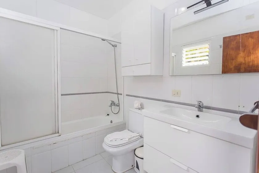 GuestReady - Colon Eva - Image 1