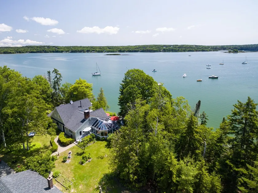 Mingo Cove - Beautiful 6BR, 4BA home with panoramic views of Harpswell Sound - Image 1