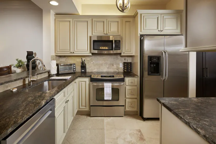 Location and Lifestyle at its Finest! - Image 1