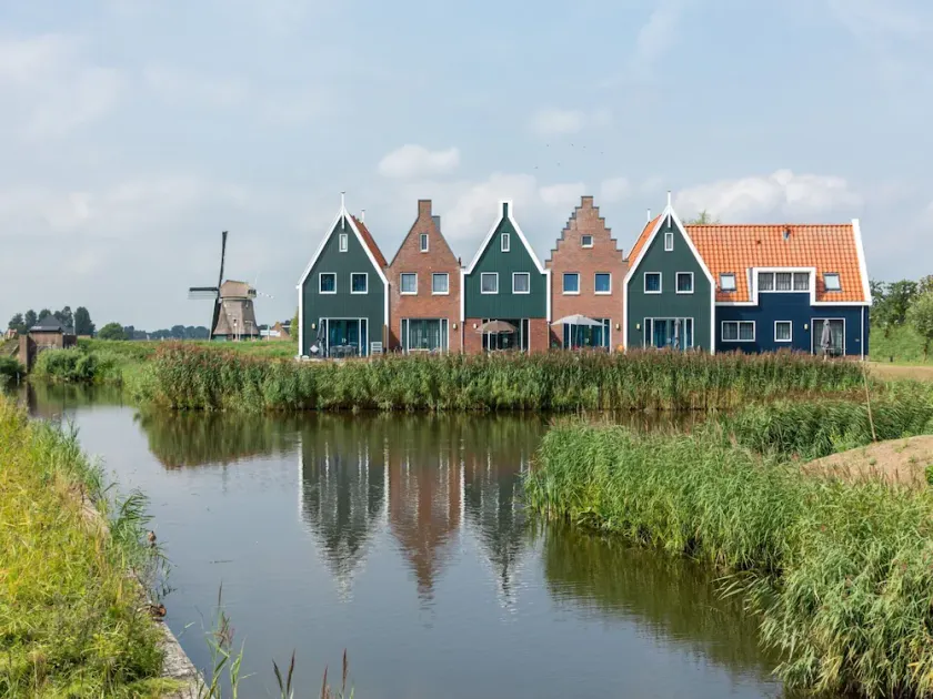 Comfortable Hotel Room in Center of Volendam - Image 1