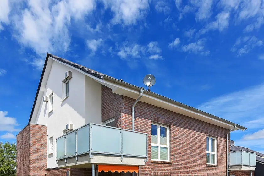 Apartment sky blue - Image 1