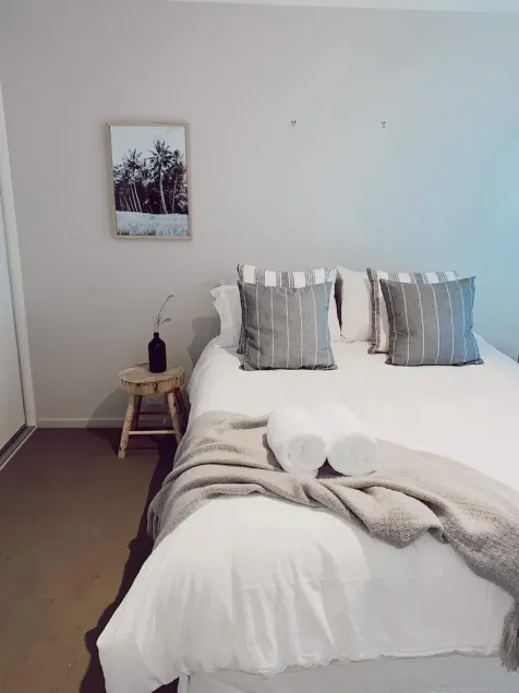 2 Bedroom Apartment in Central Ocean Grove. - Image 1